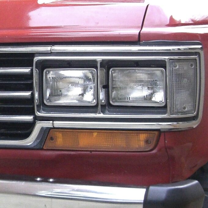 FJ62 - Image 2