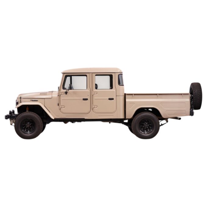 FJ45 Crew Cab - Image 3